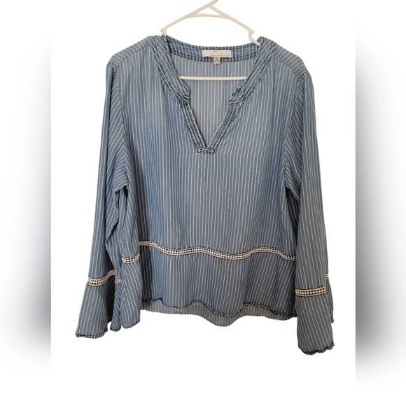fourteeth place Tops - Fourteenth place v neck striped bell Denim Looking sleeve  XXL top blue white